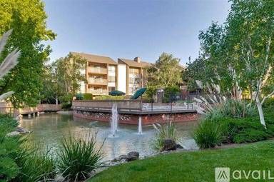 Main picture of Old Mill Condos