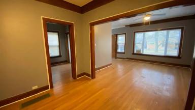 Main picture of 444 W 98th St