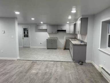 Main picture of 13 N Main St