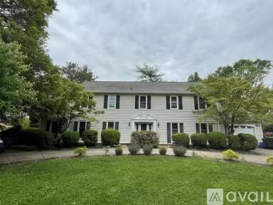 Main picture of 11920 Gainsborough Rd