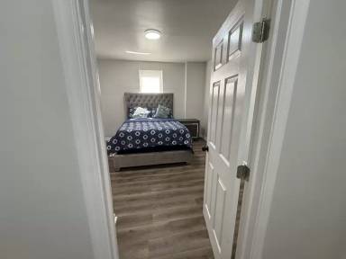 Main picture of 1 Maple Ave