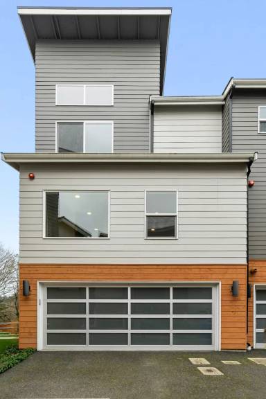 Main picture of 18234 73rd Ave NE
