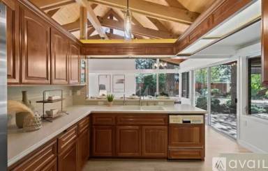 Main picture of 616 Cuenca Way