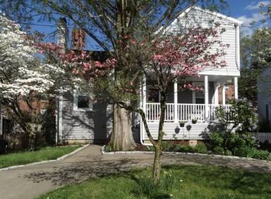 Main picture of 209 N Barton St