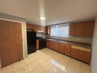 Main picture of 3406 Warren Ave