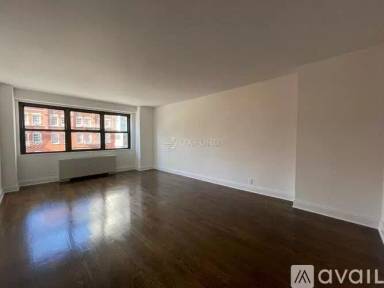 Main picture of 400 E 89th St Apartments
