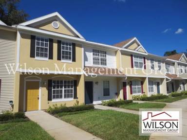 Main picture of 6996 Woodlake Dr
