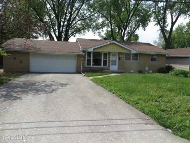 Main picture of 10926 S Neenah Ave
