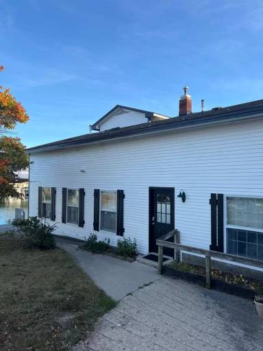 Main picture of 407 S Main St