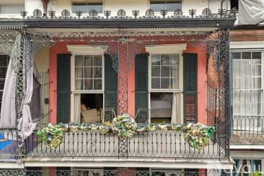 Main picture of 627 Saint Peter St