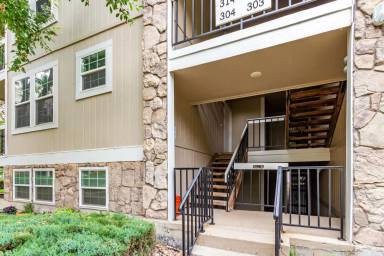 Main picture of 5321 W 76th Ave