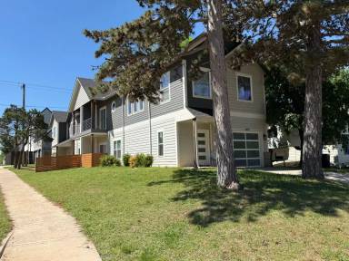 Main picture of 148 NE 15th St