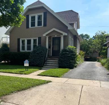 Main picture of 306 N 71st St