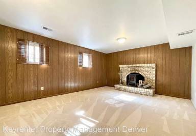 Main picture of 7480 S Dahlia Ct