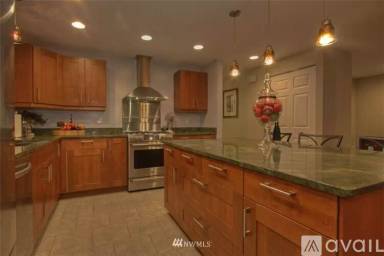 Main picture of 17324 NE 85th Pl