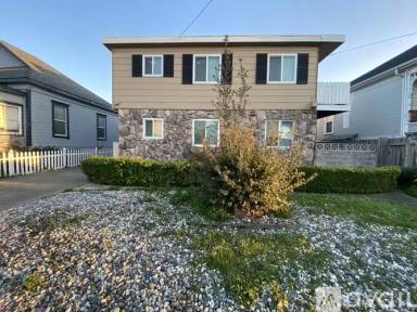 Main picture of 341 Williams St