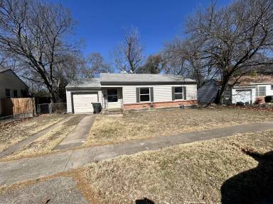 Main picture of 701 Estelle Ave
