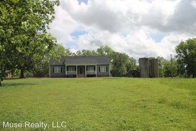 Main picture of 2115 Great Falls Rd