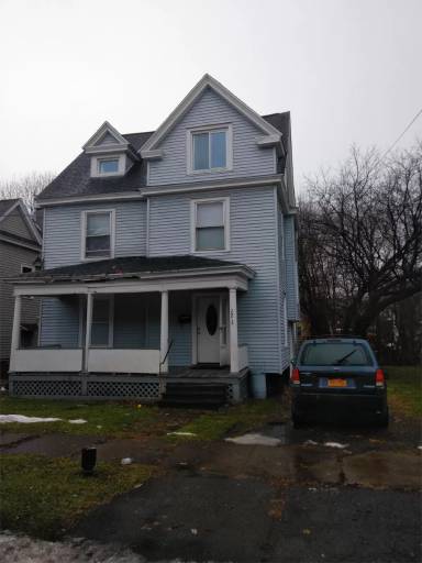 Main picture of 127 W Ostrander Ave
