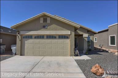 Main picture of 4921 Vincente James