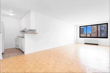 Main picture of Lenox Terrace