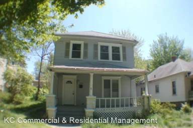 Main picture of 323 N Oakley Ave