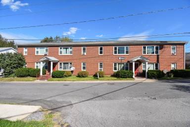 Main picture of 22 S Highland St