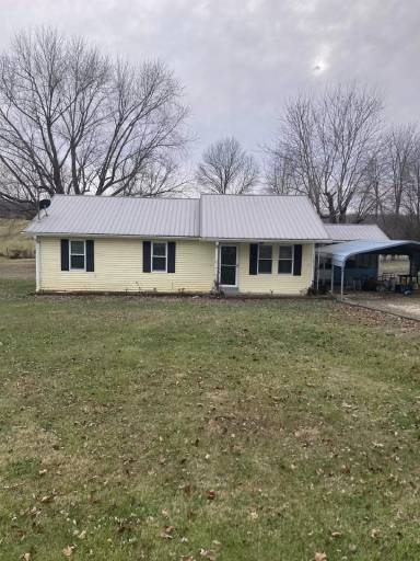 Main picture of 113 Wonderland Cavern Rd