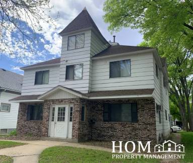 Main picture of 325 Belgrade Ave