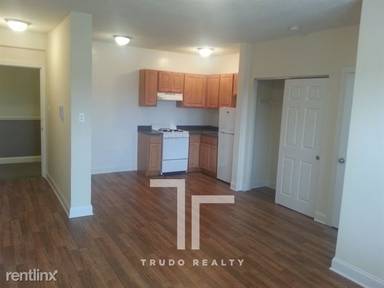 Main picture of 1742 N Humboldt Blvd