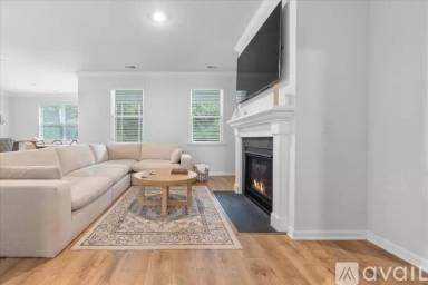 Main picture of 402 Oak View Way