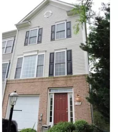 Main picture of 711 Galway Ln