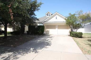 Main picture of 4936 McCauley Dr