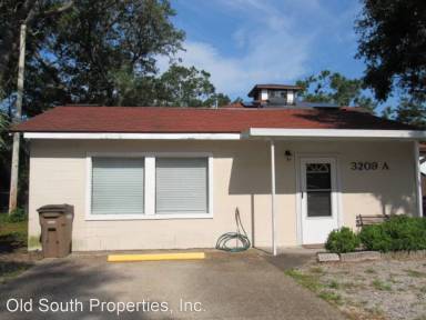 Main picture of 3209 E Lloyd St