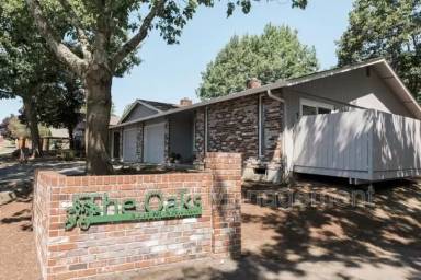 Main picture of 3331 NE 57th Ave