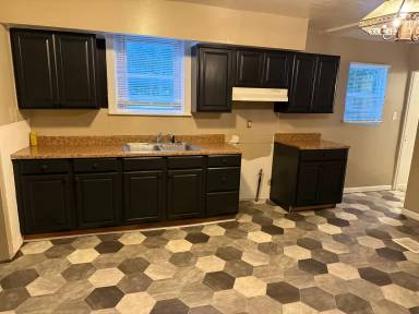 Main picture of 814 W Washington St