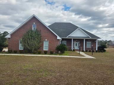 Main picture of 565 Twin Ponds Dr