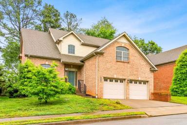 Main picture of 137 Clarendon Trce