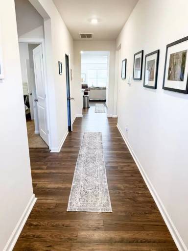 Main picture of 100 Oak Edge Ln
