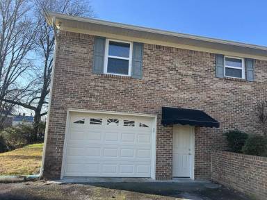 Main picture of 580 Highland Ave NW