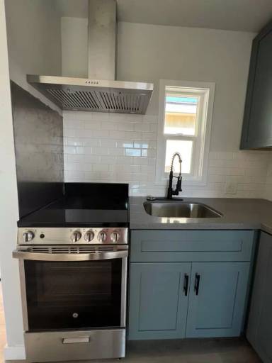 Main picture of 35 Madrone Ave