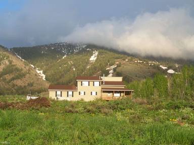 Main picture of 2463 E Green Canyon Rd