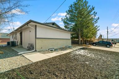Main picture of 6366 Julian St