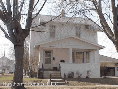 Main picture of 1112 W 7th St