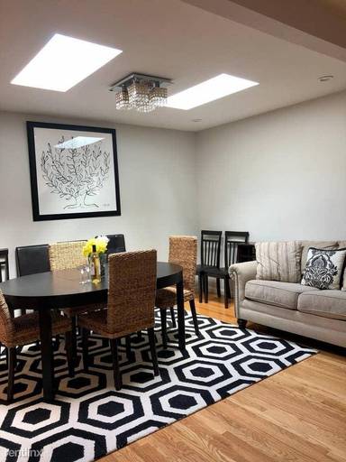 Main picture of 815 87th St