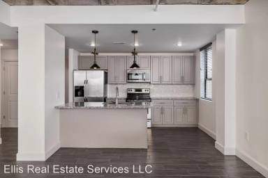Main picture of 2980 Baltimore Ave