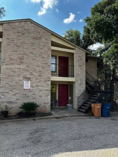 Main picture of 5506 Rose Hill Cir