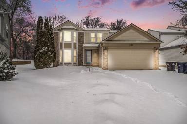 Main picture of 3266 Woe Be Tide