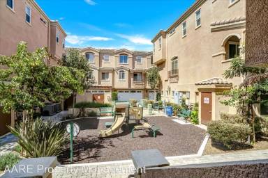 Main picture of 806 Ada St