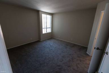 Main picture of 432 S Normandie Ave